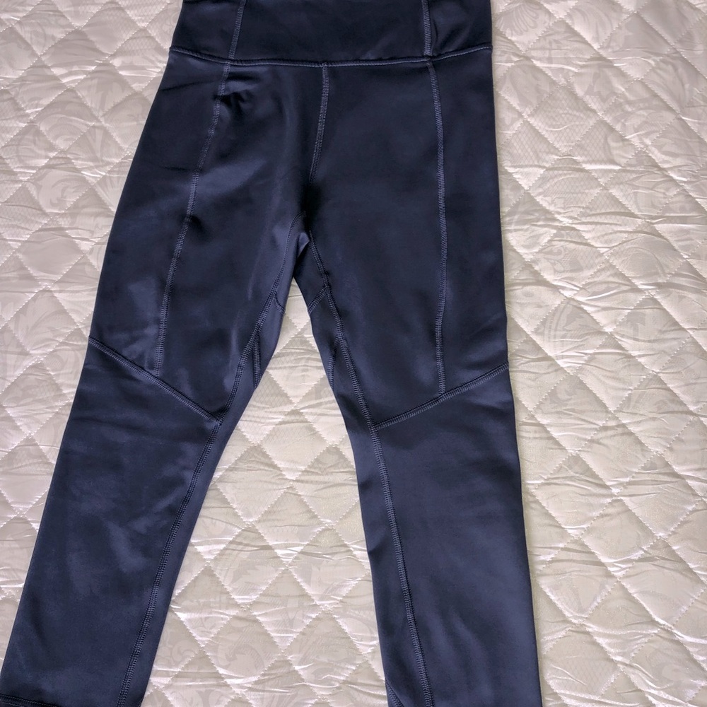 Marika Purple stretch athletic leggings